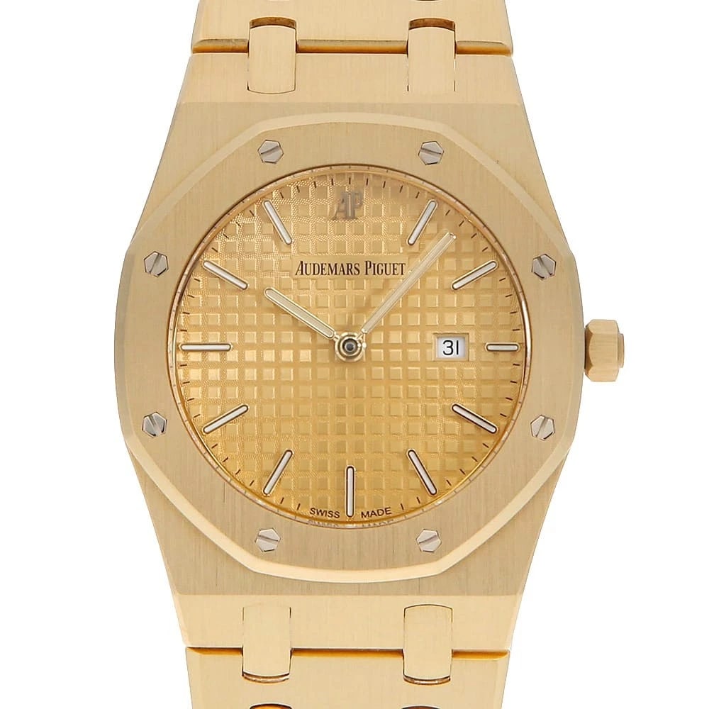AUDEMARS PIGUET ROYAL OAK QUARTZ WATCH: AUDEMARS PIGUET Royal Oak Quartz Watch Brand: AUDEMARS PIGUET Type/Style: Wrist watch Material: Band Material Yellow Gold, Case Material Yellow Gold Color: Dial Color Champagne Gold Size: Case:W33mm C
