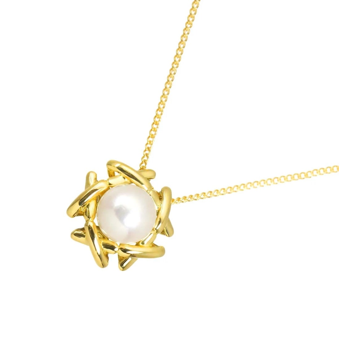 TIFFANY CO. KISS AKOYA PEARL NECKLACE: TIFFANY Co. Kiss Akoya pearl Necklace Brand: TIFFANY Co. Type/Style: Necklace Material: 750 Yellow Gold, Color: Yellow Gold Size: internal circumference of the chain:15.9inch Top Charm(max):W12.5 x