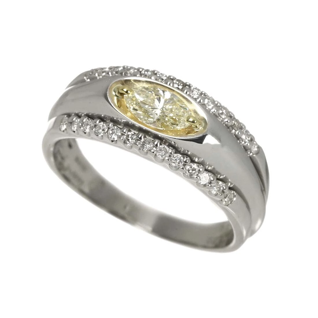 DIAMOND RING WG PT750 - 3