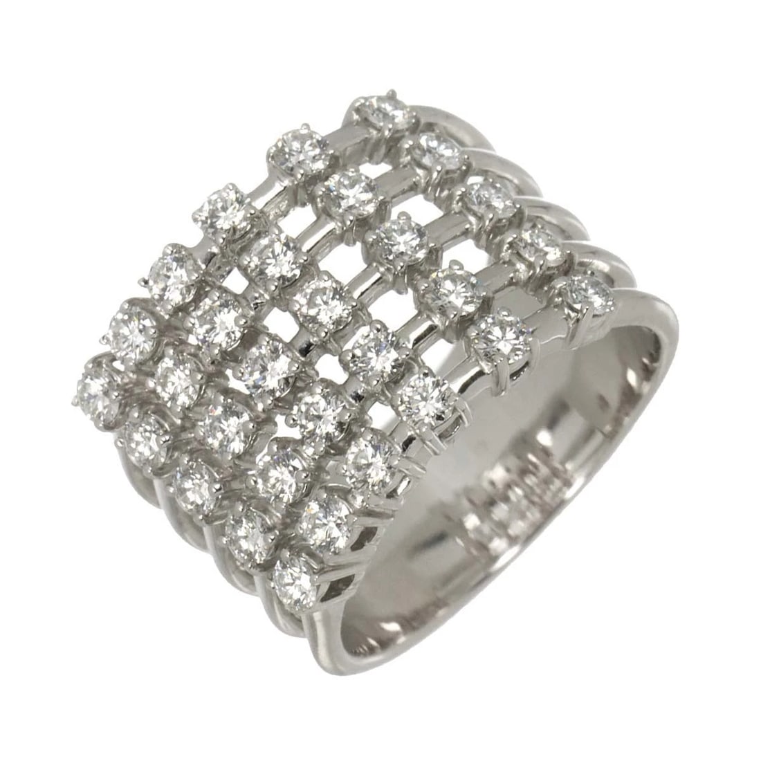 TASAKI DIAMOND RING WHITE GOLD 750: TASAKI Diamond Ring White Gold 750 Brand: TASAKI Type/Style: Ring Material: 750 White Gold, Main Stone Natural Color: White Gold Size: 6.75(US) Accessories: None Accessories Notice: When purchasing
