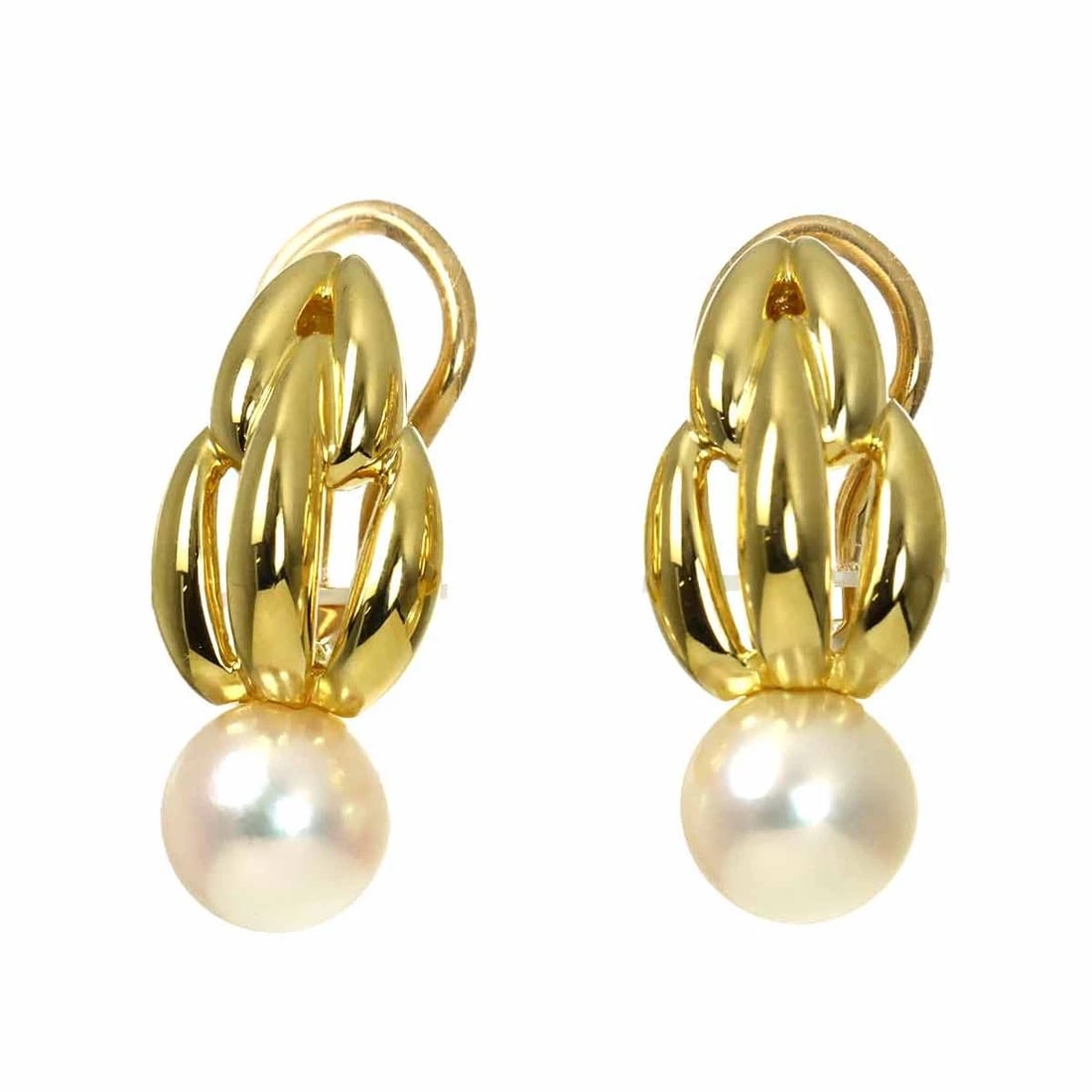 MIKIMOTO AKOYA PEARL EARRINGS CLIP ON: MIKIMOTO Akoya Pearl Earrings Clip on Brand: MIKIMOTO Type/Style: Earrings Material: 750 Yellow Gold, Color: Yellow Gold Size: W9.3 x H21.2mm Accessories: None Accessories Notice: When purchasing