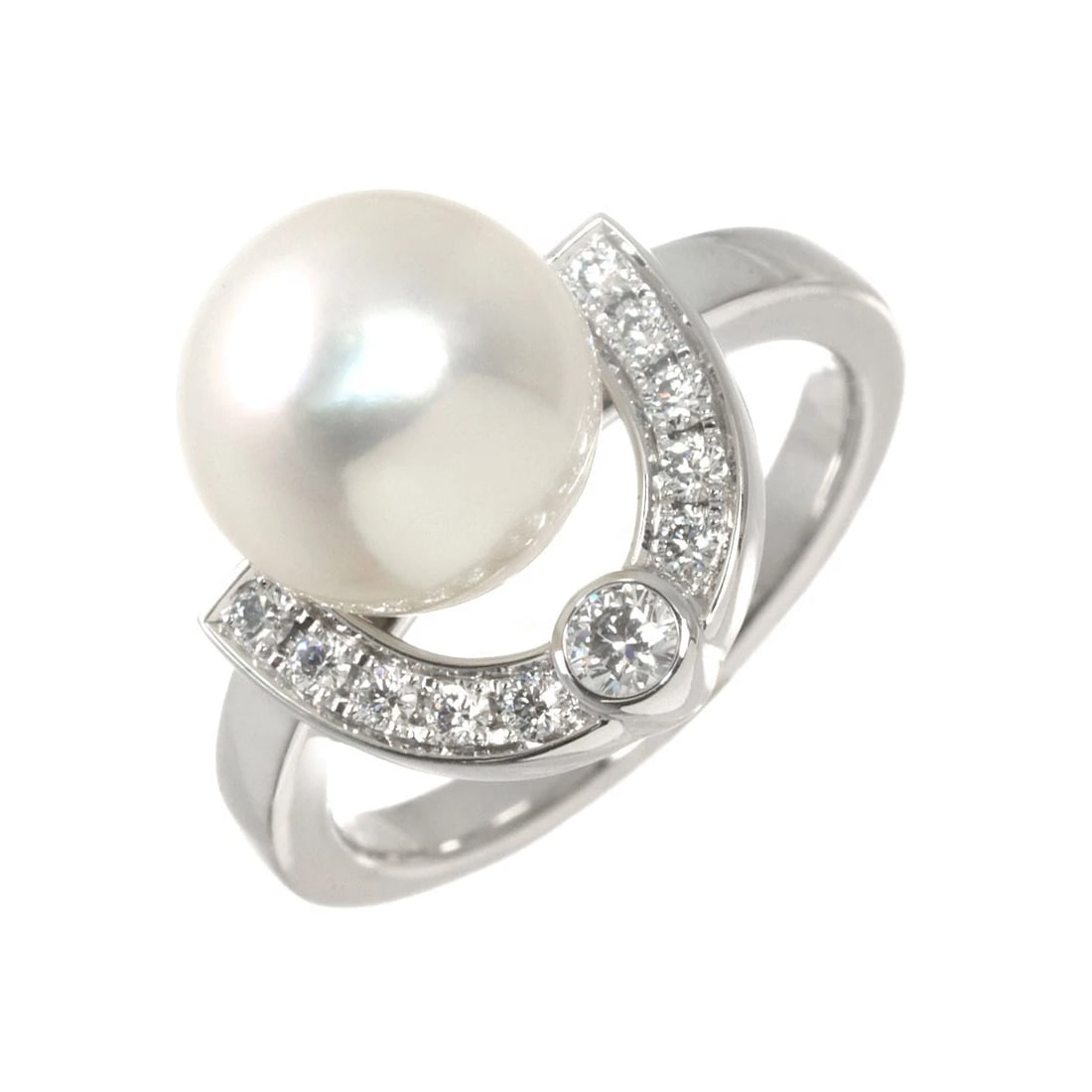 TASAKI SOUTH SEA PEARL DIAMOND RING WG 750: TASAKI South Sea Pearl Diamond Ring WG 750 Brand: TASAKI Type/Style: Ring Material: 750 White Gold, Color: White Gold Size: 6.25-6.5(US) Accessories: None Accessories Notice: When purchasing