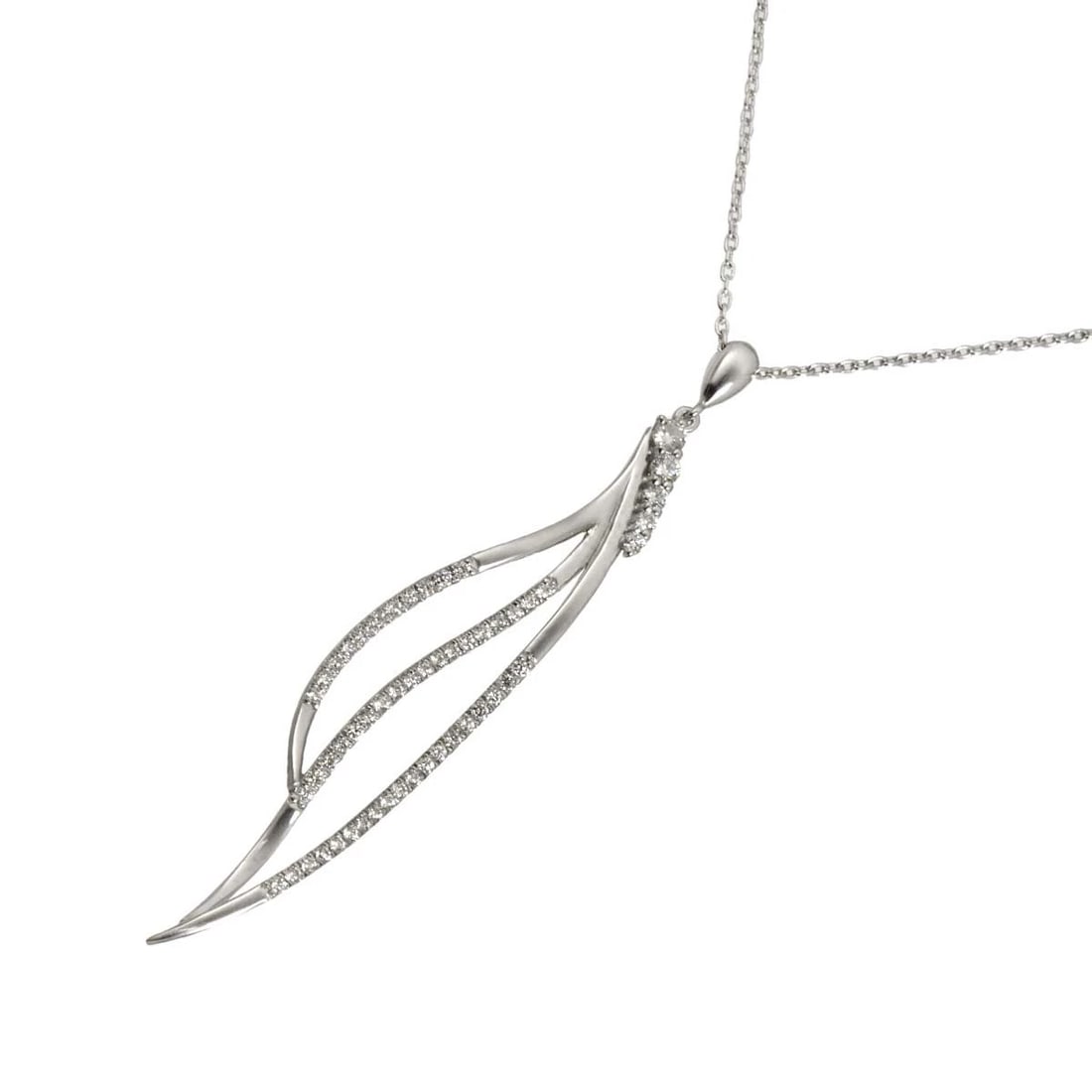 DIAMOND NECKLACE WHITE GOLD 750: Diamond Necklace White Gold 750 Brand: Unbranded Type/Style: Necklace Material: 750 White Gold, Color: White Gold Size: internal circumference of the chain:17.1inch Top Charm(max):W 9.9 x H 56.7mm
