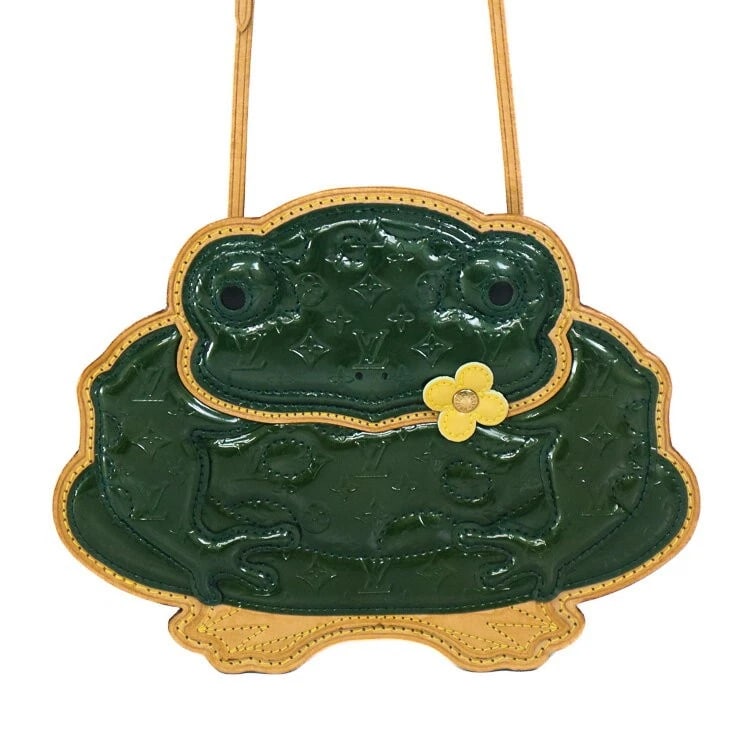 LOUIS VUITTON MONOGRAM VERNIS CONTE DE FE BAG: Louis Vuitton Monogram Vernis Conte de Fe bag Brand: Louis Vuitton Type/Style: Bag Material: VernisLeather Color: Green Size: Width (max): approx. 22cm ?Height (max): approx. 15.5cm ?Depth/Gusset: