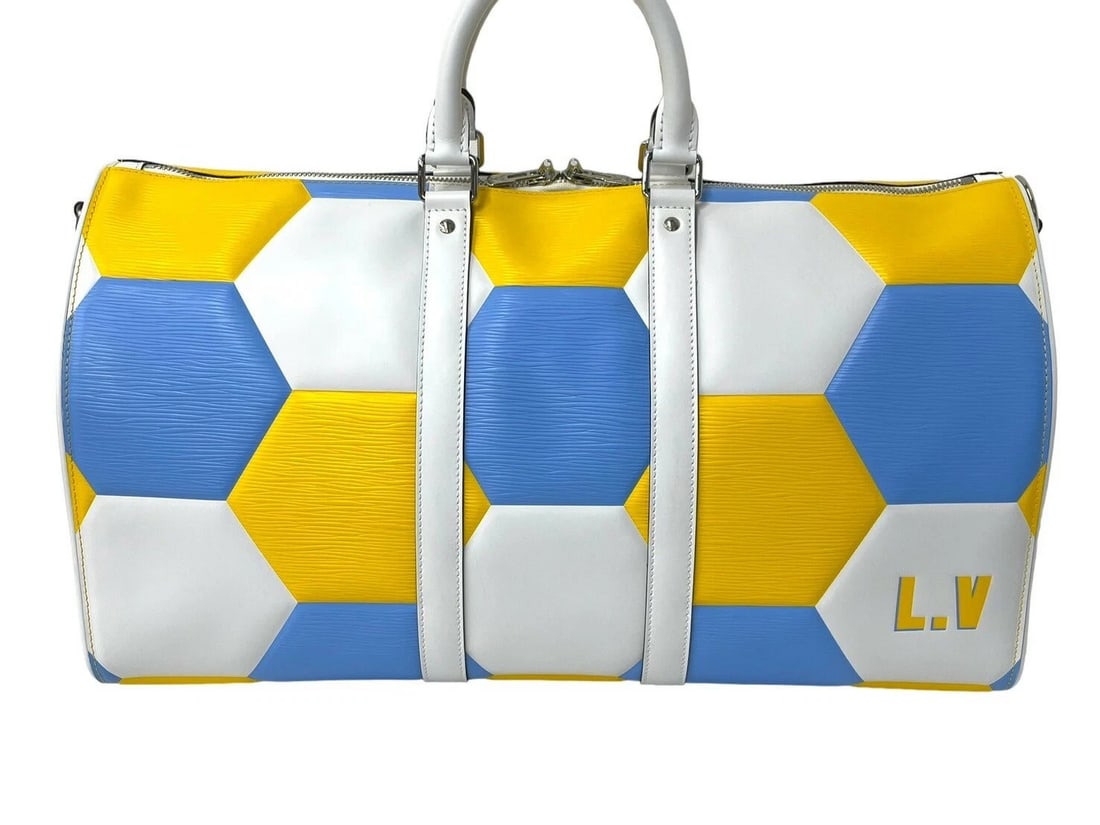 LOUIS VUITTON BOSTON BAG KEEPALL BANDOULIERE: Louis Vuitton Boston Bag Keepall Bandouliere Brand: Louis Vuitton Type/Style: Boston Bag Material: Epi Leather Color: White / Blue / Yellow Size: Width: Approx. 19.7 inches (50 cm) Height: Approx. 10.