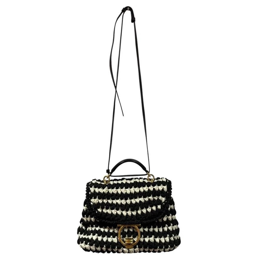 SALVATORE FERRAGAMO BAG: MARGOT GANCINI BLACK: SALVATORE FERRAGAMO Bag: Margot Gancini Black Brand: Salvatore Ferragamo Type/Style: Shoulder Bag / Top Handle Bag Material: Exterior Material Leather Color: Exterior Color Black Size: (approx. W12.2