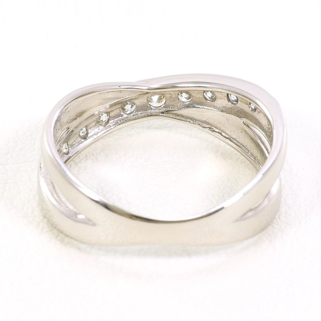 PT950 PLATINUM RING WITH DIAMOND - 3