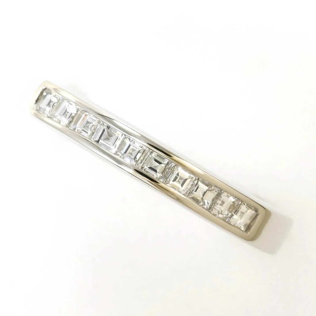 PT900 PLATINUM RING, DIAMOND,: PT900 Platinum Ring, Diamond, Brand: Unbranded Type/Style: Band ring Material: Platinum 900, Main Stone Natural Color: Platinum Size: US 6.5 Accessories: None Accessories Notice: When purc