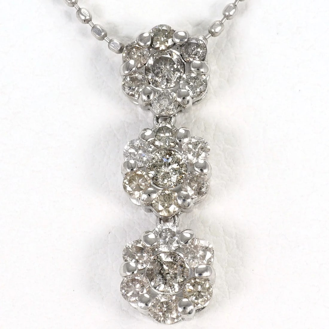 K14 14K WG WHITE GOLD NECKLACE WITH DIAMOND: K14 14K WG White Gold Necklace with Diamond Brand: Unbranded Type/Style: Necklace Material: White gold (14K), Main Stone Natural Color: White gold Size: Length: 40cm Accessories: None Accessories