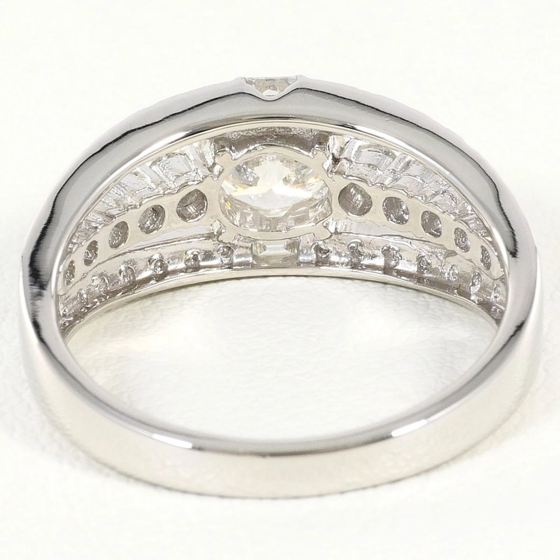 PT900 PLATINUM RING, DIAMOND - 4