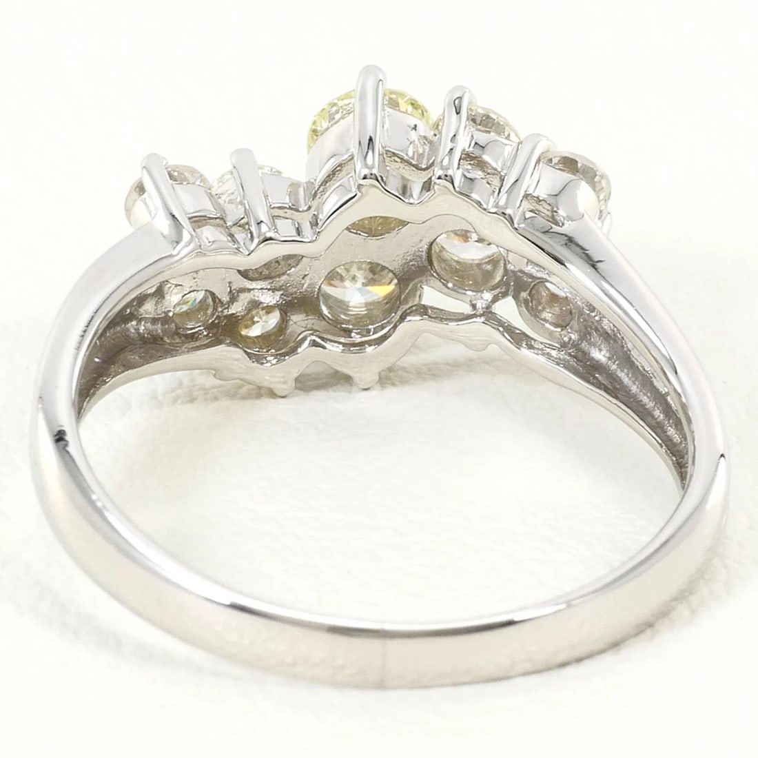 PT900 PLATINUM RING, DIAMOND - 4