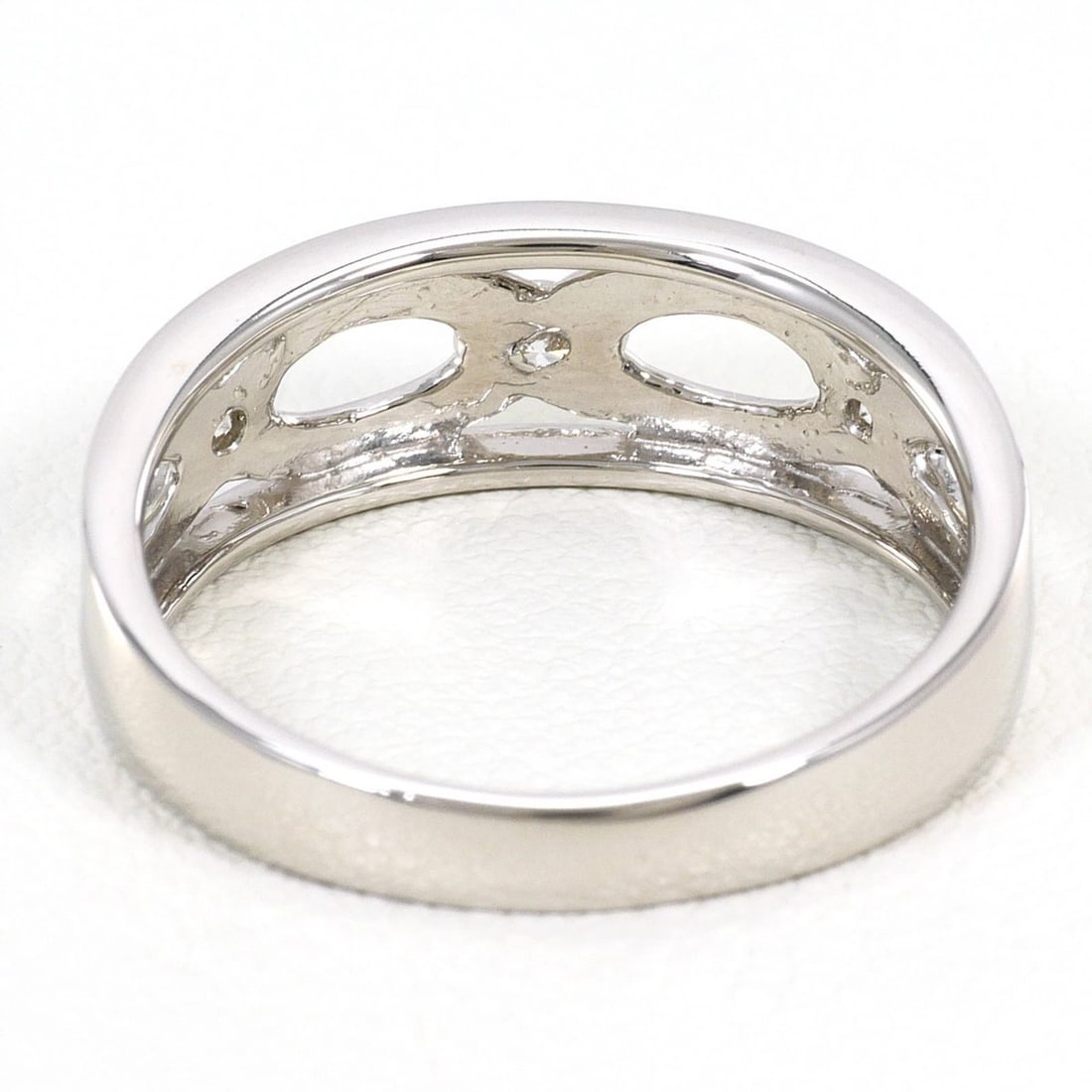 PT900 PLATINUM RING, DIAMOND - 4