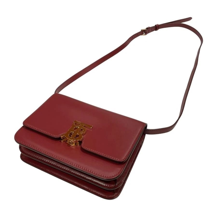 BURBERRY BAG: SHOULDER BAG RED: BURBERRY Bag: Shoulder Bag Red Brand: BURBERRY Type/Style: Shoulder Bag Material: Exterior Material Leather Color: Exterior Color Red Size: (approx. W8.7 ? H6.3 ? D2.4 inch) Accessories: None