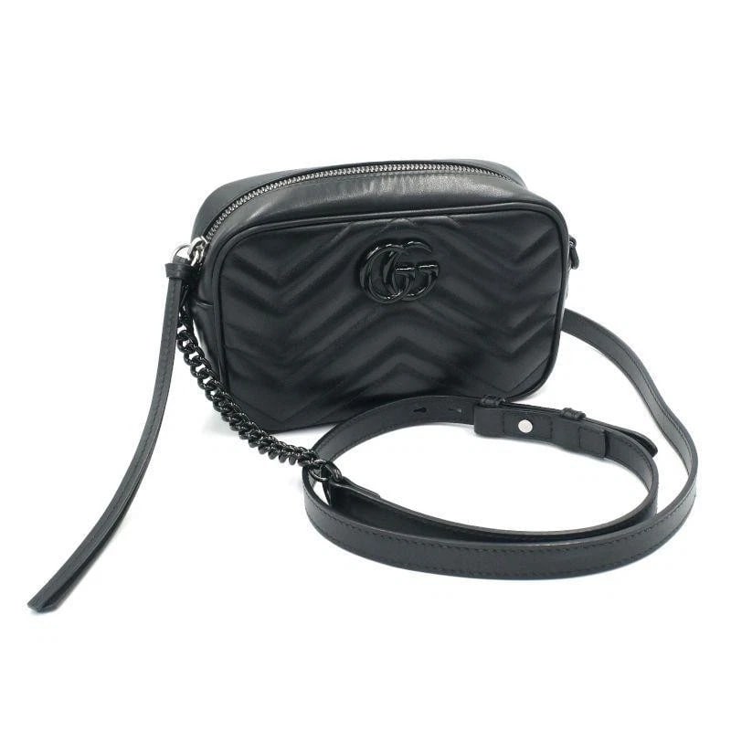 GUCCI BAG: GG MARMONT MINI CAMERA BLACK: GUCCI Bag: GG Marmont Mini Camera Black Brand: GUCCI Type/Style: Crossbody Material: Exterior Material Leather Color: Exterior Color Black Size: (approx. W7.1 ? H4.7 ? D2.4 inch) Accessories: None