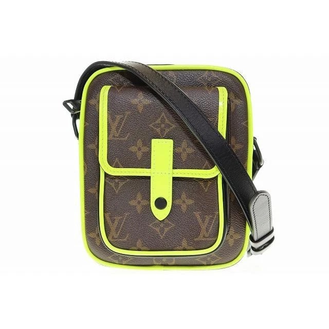 LOUIS VUITTON BAG: CHRISTOPHER WEARABLE WALLET (1 of 3)