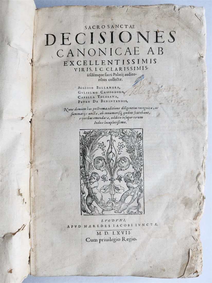 DECISIONES CANONICAE 1567 CANON LAW VINTAGE 16TH-CENTURY FOLIO VELLUM BOUND: Year/Century: 16th century Language: Latin Subject: Law & Government Binding: Vellum Description: Lugduni (Lyon); 1567 Sacrosanctae decisiones canonicae ab excellentissimis viris, I.C. clarissimis, ii