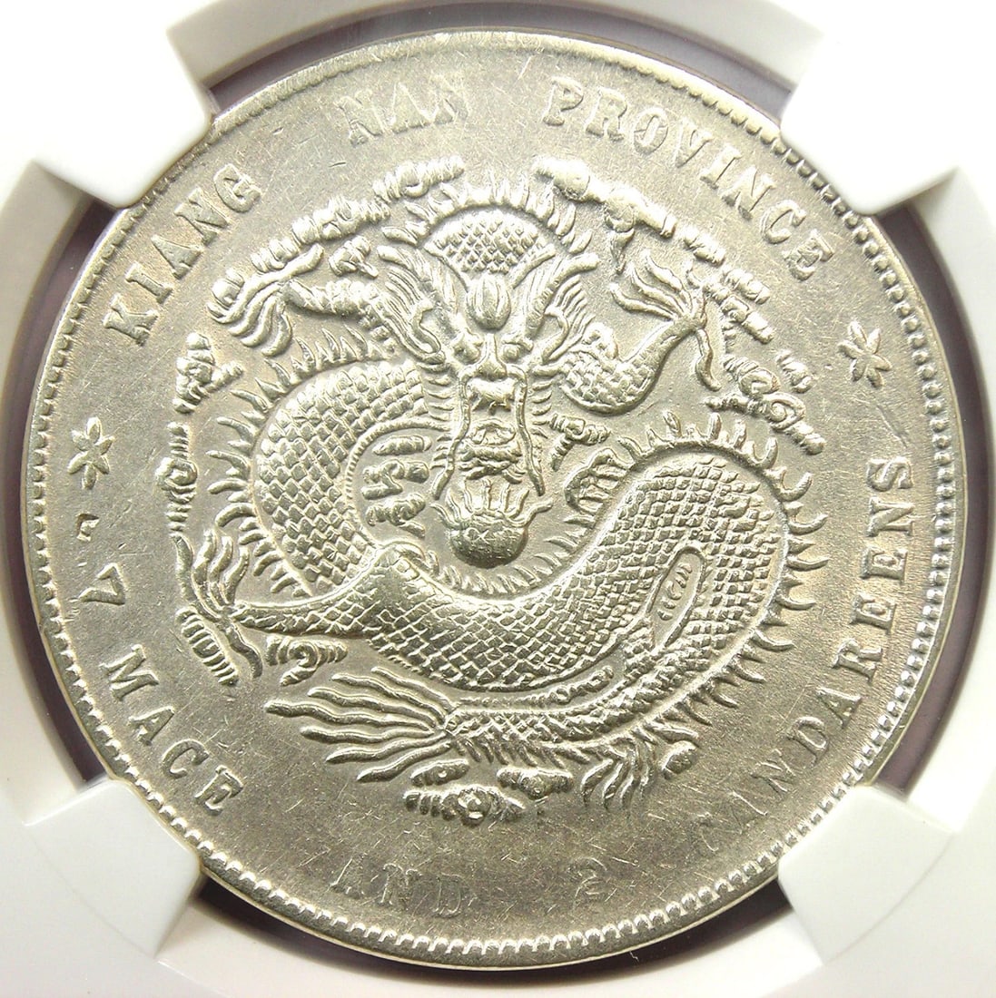 1900 CHINA KIANGNAN DRAGON SILVER DOLLAR $1 COIN: 1900 China Kiangnan Dragon Silver Dollar $1 Coin Year : 1900 Denomination : $1 Country of Origin : China Accessories: None Accessories Notice: When purchasing pre-owned goods, please refer to the phot