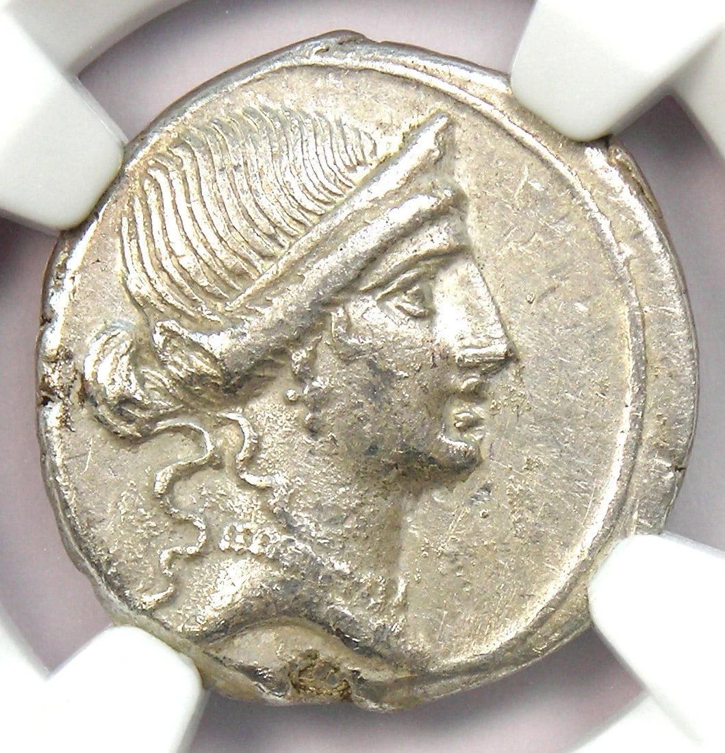 AUGUSTUS AR DENARIUS SILVER OCTAVIAN ROMAN COIN: Augustus AR Denarius Silver Octavian Roman Coin Year : 32 BC Denomination : Denarius Country of Origin : Italy Accessories: None Accessories Notice: When purchasing pre-owned goods, please refer to