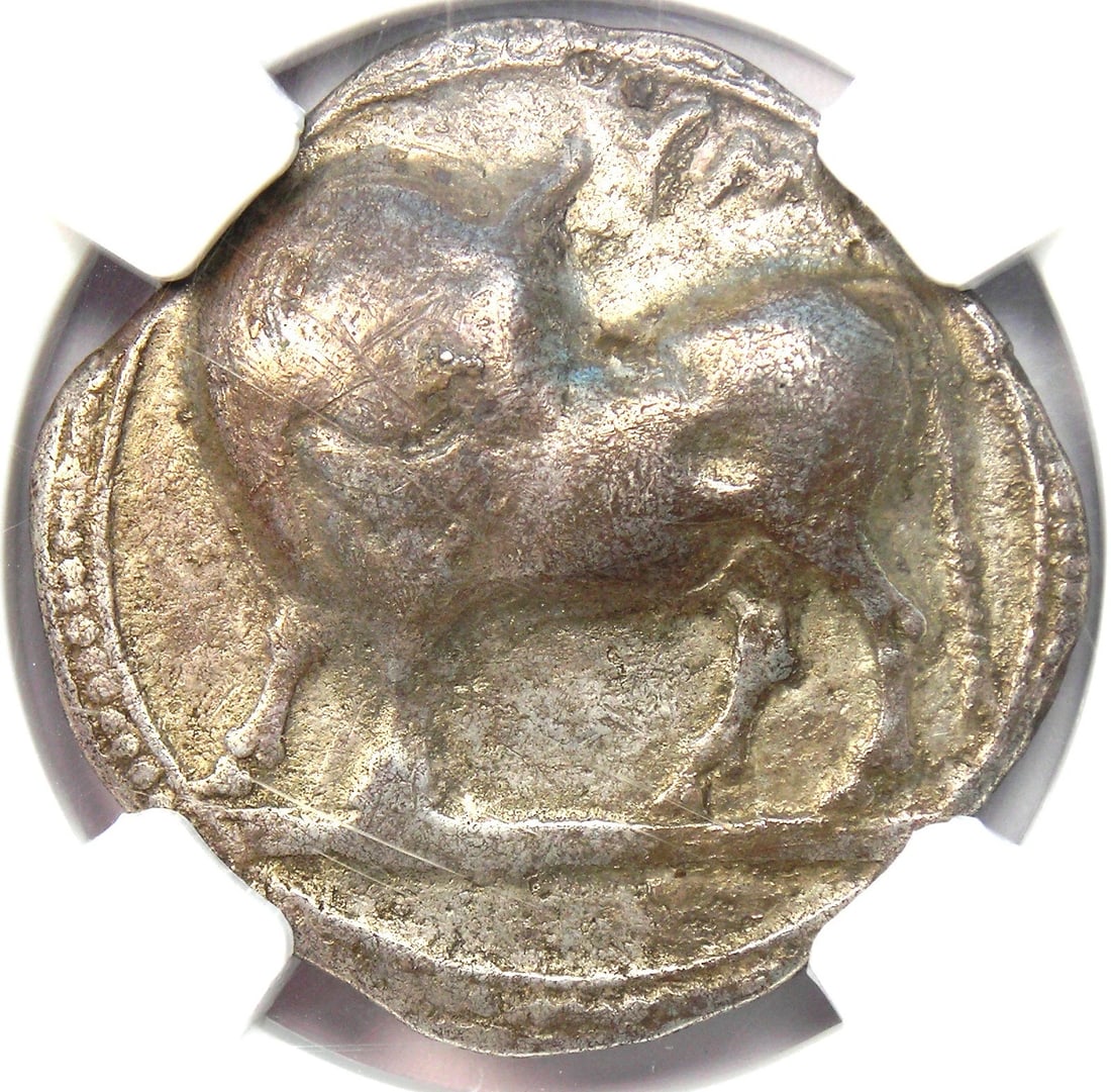 LUCANIA SYBARIS AR STATER SILVER BULL COIN (1 of 3)