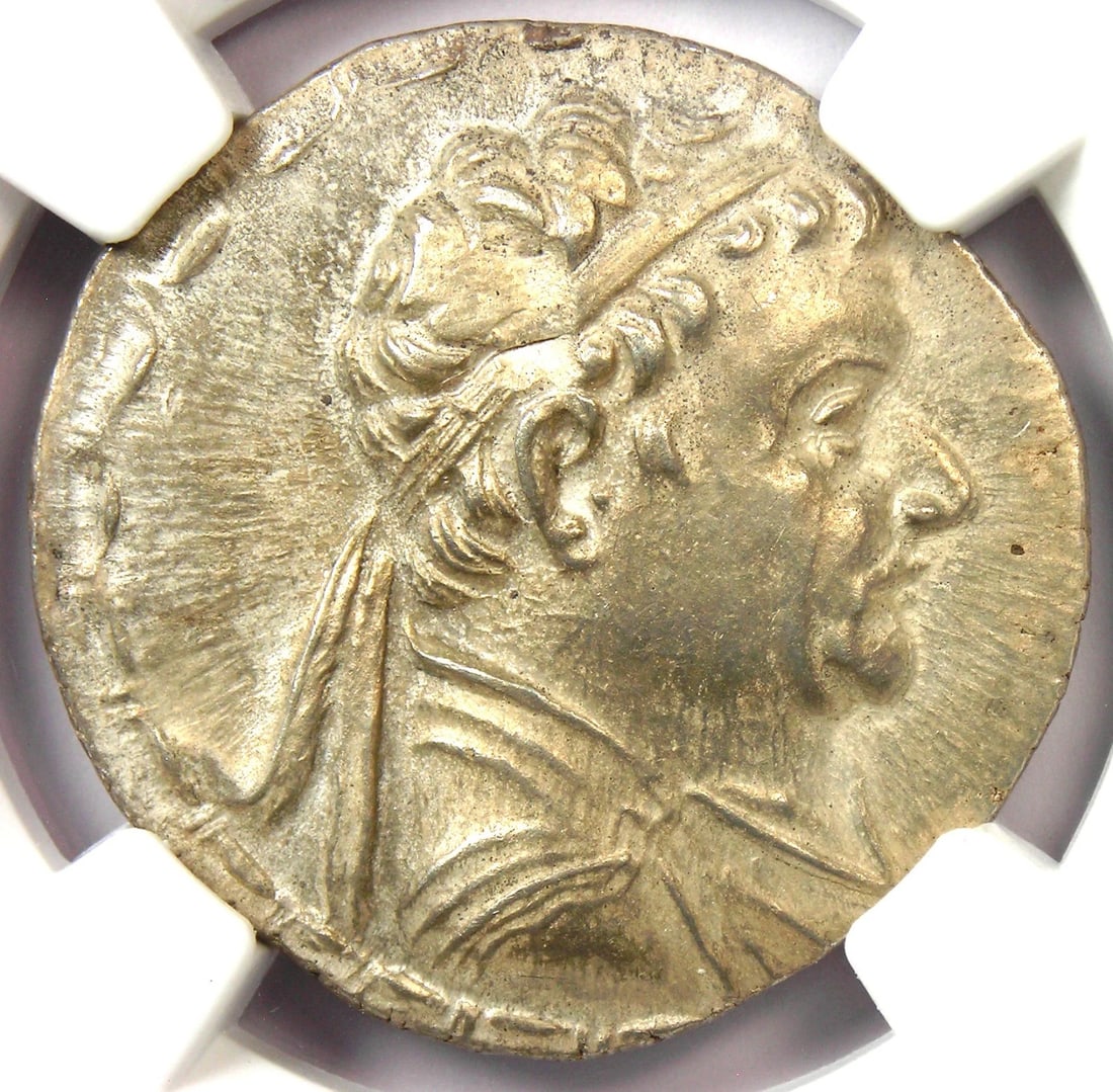 BACTRIA HELIOCLES AR TETRADRACHM SILVER COIN: Bactria Heliocles AR Tetradrachm Silver Coin Year: 145 BC Denomination: Tetradrachm Country of Origin: Greece Accessories: None Accessories Notice: When purchasing pre-owned goods, please refer to the