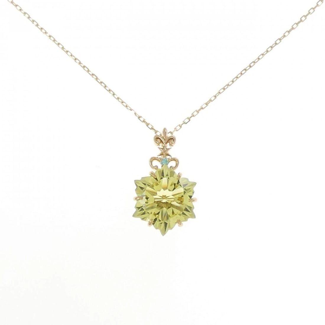 K18YG COLOR STONE NECKLACE: K18YG Color Stone Necklace Brand: Unbranded Type/Style: Quartz Necklace Material: K18 yellow gold, Color: yellow gold Size: Length: 40cm Pendant length approx. x width approx.: 19.9mmx11.2mm Chain