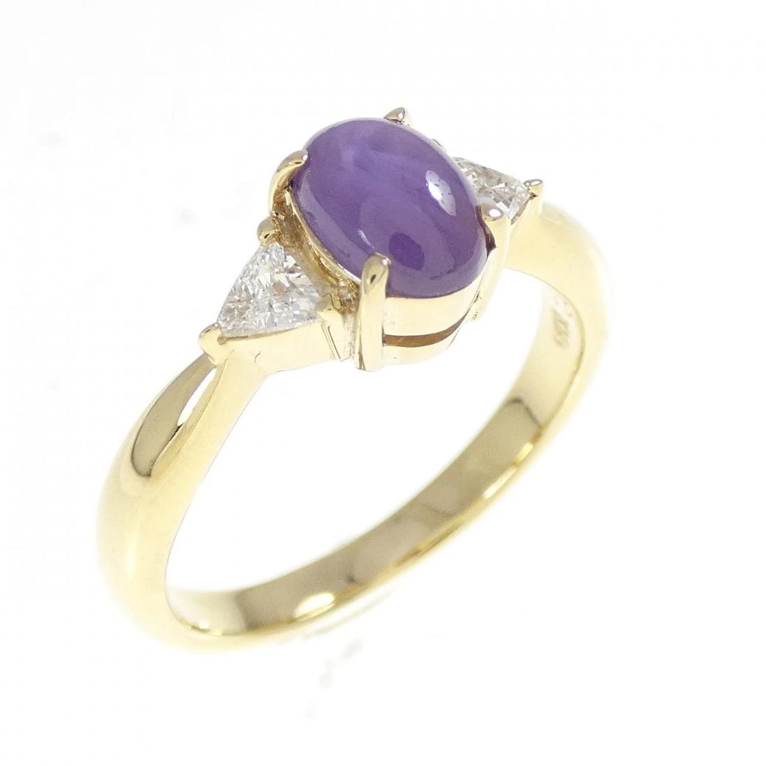 K18YG STAR SAPPHIRE RING: K18YG Star Sapphire Ring Brand: Unbranded Type/Style: Star Sapphire Ring Material: K18 yellow gold, Main Stone Secondary Stone Natural Color: yellow gold Size: US5 1/4 Accessories: None Ac