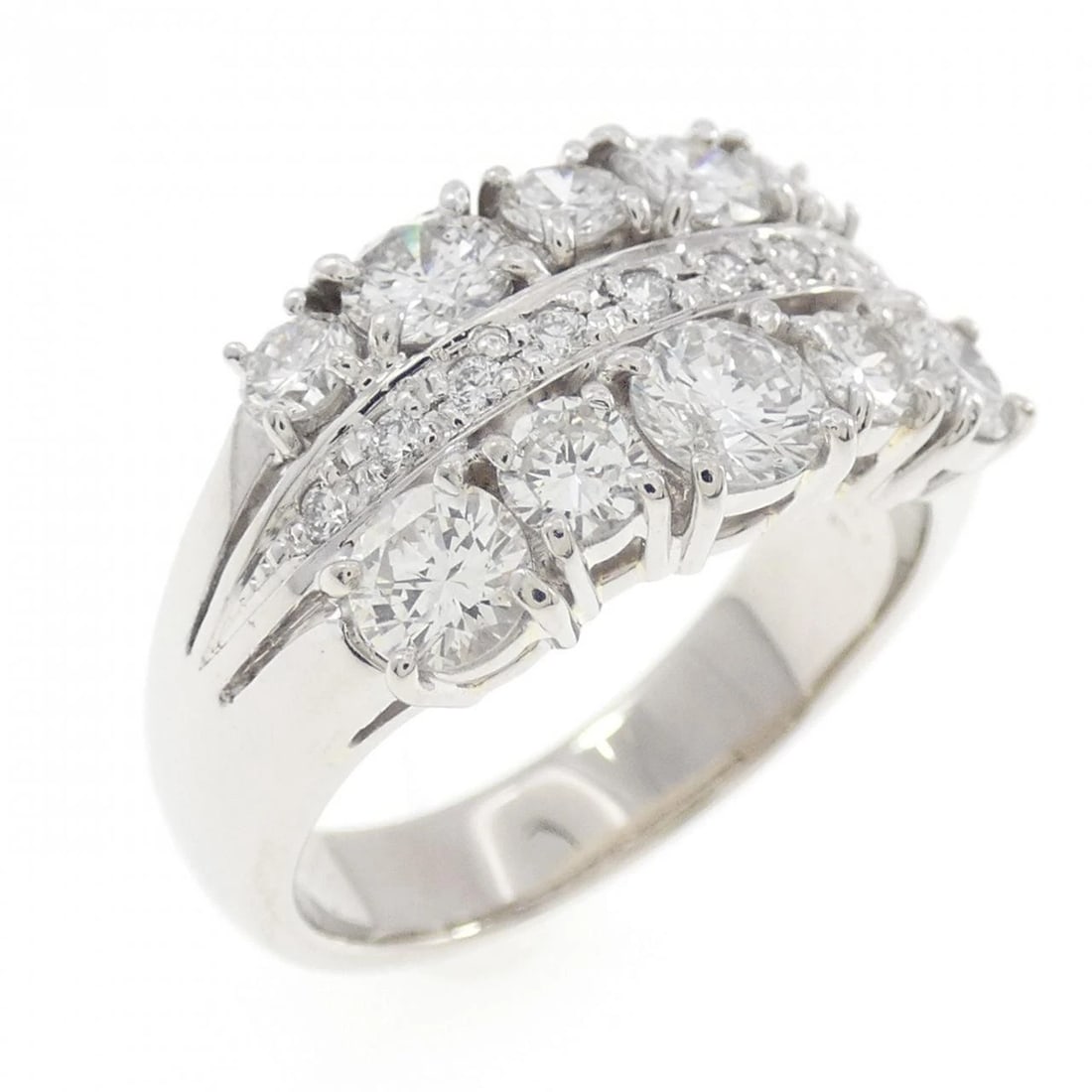 PT900 DIAMOND RING: PT900 Diamond Ring Brand: Unbranded Type/Style: Diamond Ring Material: Platinum900, Main Stone Natural Color: Platinum Size: US6 1/2 Accessories: None Accessories Notice: When purchasing p