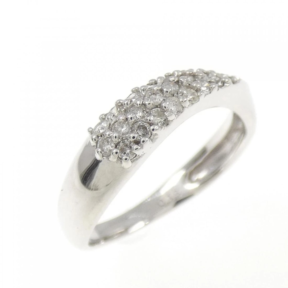 K18WG DIAMOND PINKY RING: K18WG Diamond Pinky Ring Brand: Unbranded Type/Style: Diamond Ring Material: K18 white gold, Main Stone Natural Color: white gold Size: US3 Accessories: None Accessories Notice: When purchasing
