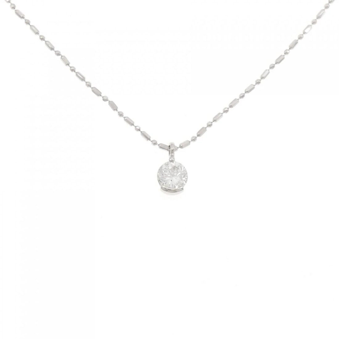 PT900/PT850 DIAMOND NECKLACE: PT900/PT850 Diamond Necklace Brand: Unbranded Type/Style: Diamond Necklace Material: Platinum900/Platinum850, Main Stone Natural Color: Platinum Size: Length:42cm Pendant length approx. x width