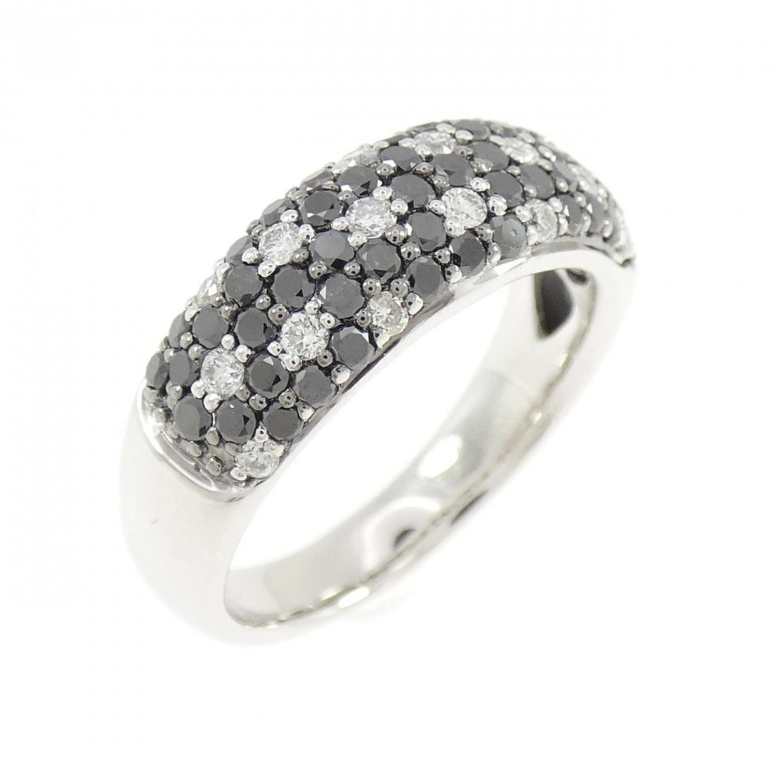K18WG/K18BG DIAMOND RING: K18WG/K18BG Diamond Ring Brand: Unbranded Type/Style: Diamond Ring Material: 18K white gold/18K black gold, Color: white gold Size: US6 1/4 Accessories: None Accessories Notice: When purchasing