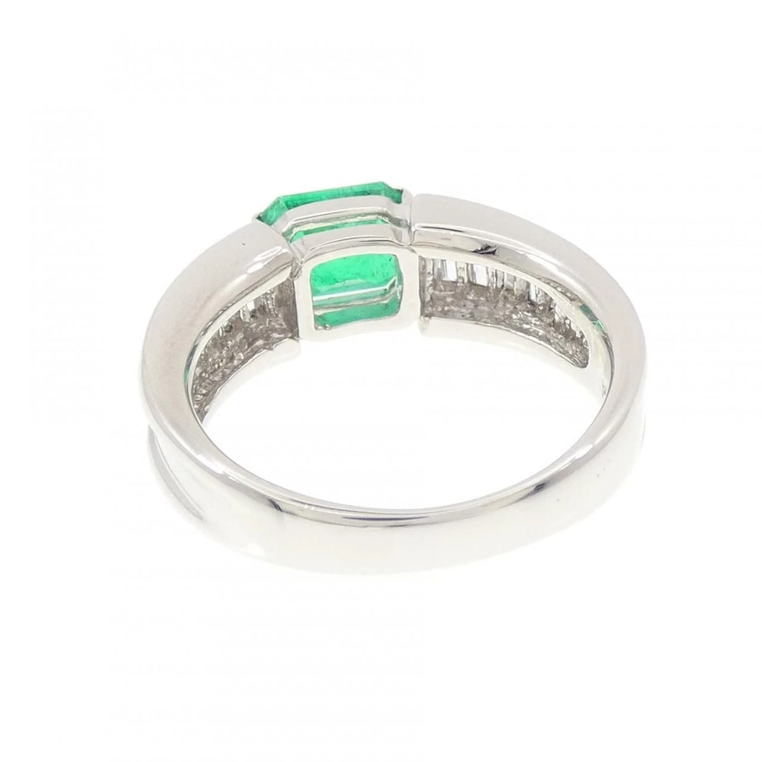 PT900 EMERALD RING - 3