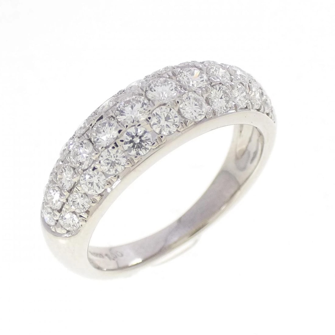 PT900 PAVE DIAMOND RING: PT900 Pave Diamond Ring Brand: Unbranded Type/Style: Diamond Ring Material: Platinum900, Main Stone Natural Color: Platinum Size: US5 Accessories: None Accessories Notice: When purchasing pre-owned