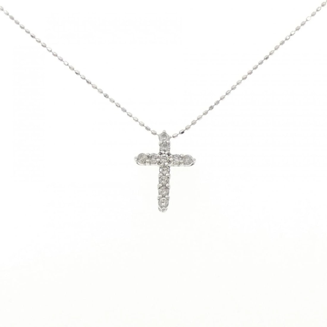 K18WG CROSS DIAMOND NECKLACE: K18WG Cross Diamond Necklace Brand: Unbranded Type/Style: Diamond Necklace Material: K18 white gold, Main Stone Natural Color: white gold Size: length 40cm Pendant length approx. x width approx.: