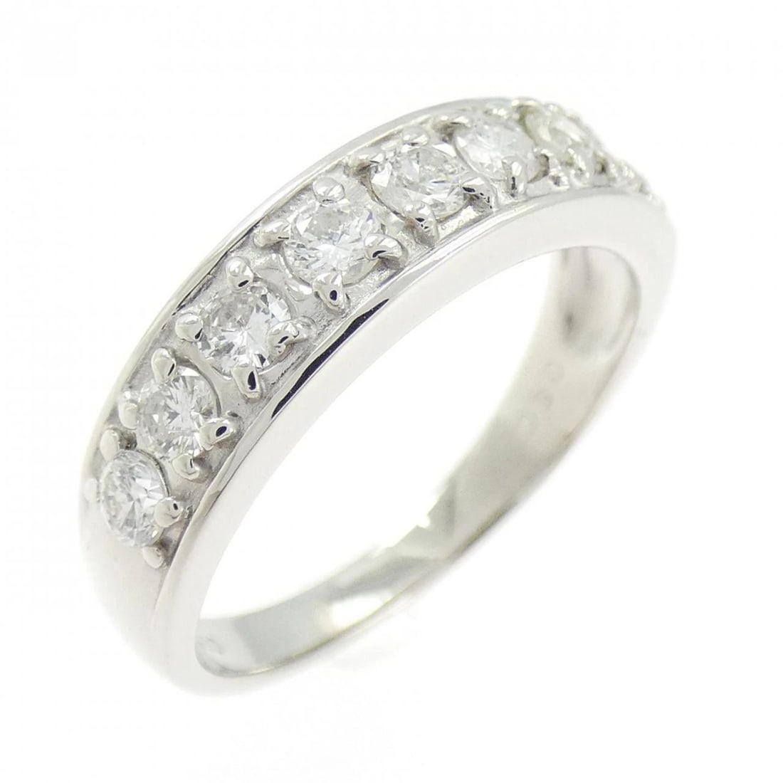 PT900 DIAMOND RING: PT900 Diamond Ring Brand: Unbranded Type/Style: Diamond Ring Material: Platinum900, Main Stone Natural Color: Platinum Size: US6 1/4 Accessories: None Accessories Notice: When purchasing pre-owned