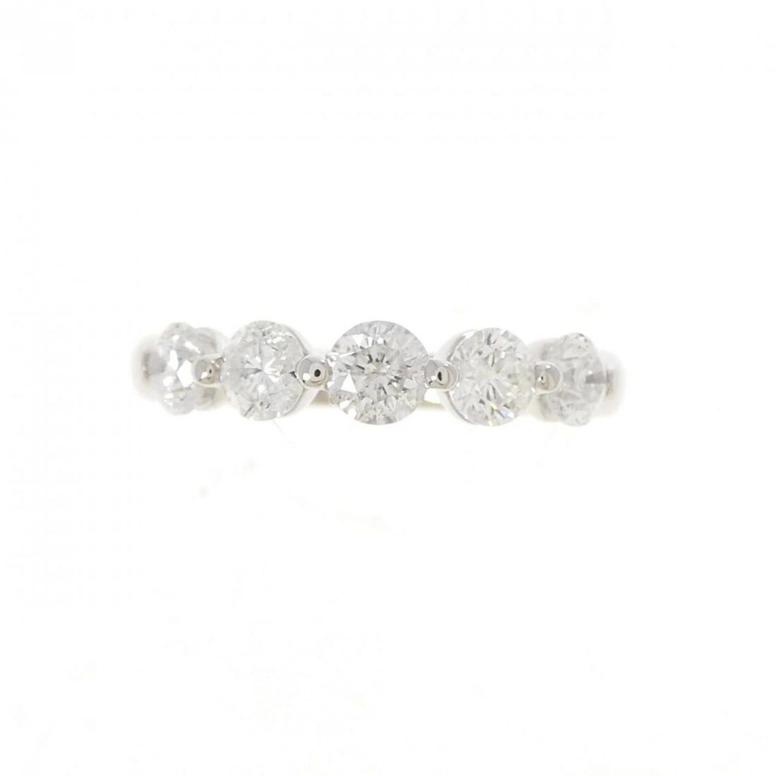 PT900 DIAMOND RING: PT900 Diamond Ring Brand: Unbranded Type/Style: Diamond Ring Material: Platinum900, Main Stone Natural Color: Platinum Size: US5 3/4 Accessories: None Accessories Notice: When purchasing pre-owned
