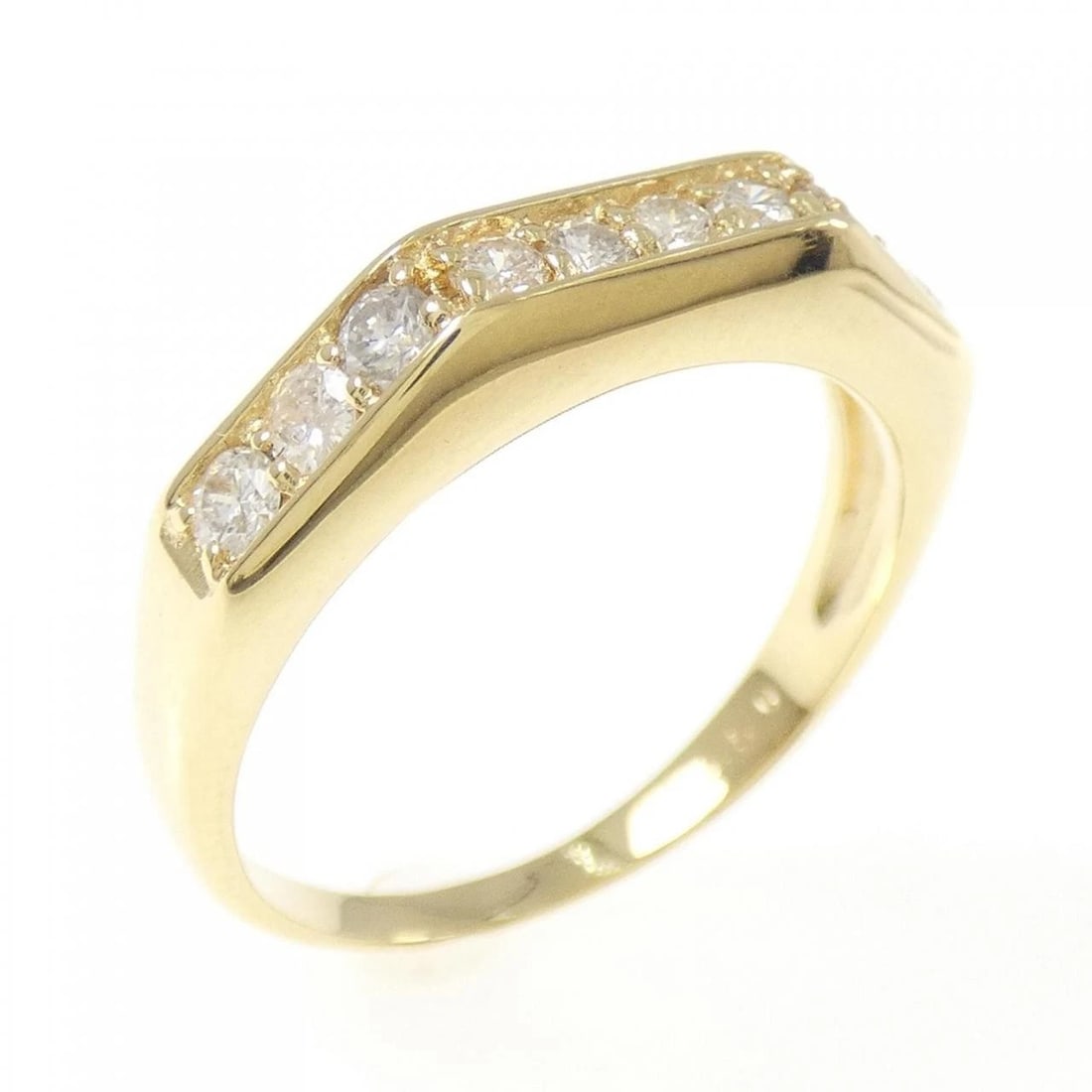 K18YG DIAMOND RING: K18YG Diamond Ring Brand: Unbranded Type/Style: Diamond Ring Material: K18 yellow gold, Main Stone Natural Color: yellow gold Size: US7 3/4 Accessories: None Accessories Notice: When purchasing