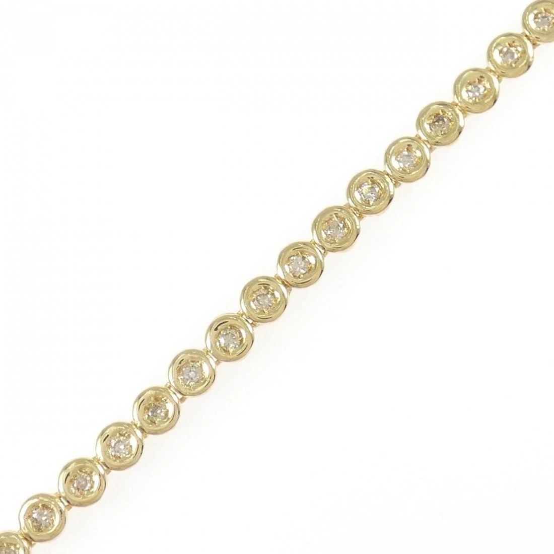 K18YG DIAMOND BRACELET: K18YG Diamond Bracelet Brand: Unbranded Type/Style: Diamond Bure Rubbed T Material: K18 yellow gold, Main Stone Natural Color: yellow gold Size: length 18cm Max width approx: 4.0mm Accessories: None