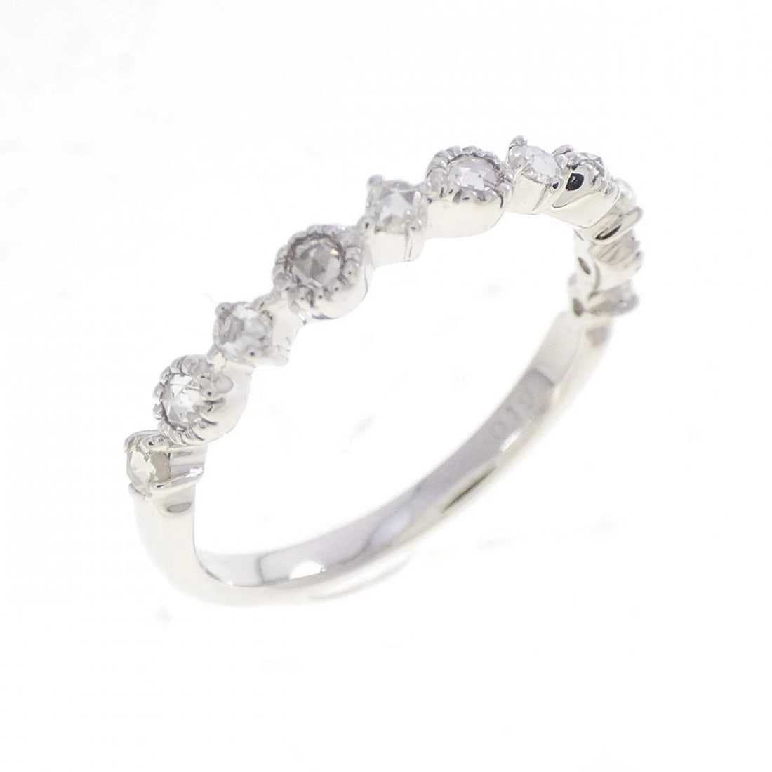 K18WG DIAMOND RING: K18WG Diamond Ring Brand: Unbranded Type/Style: Diamond Ring Material: K18 white gold, Main Stone Natural Color: white gold Size: US4 Accessories: None Accessories Notice: When purchasing pre-owned