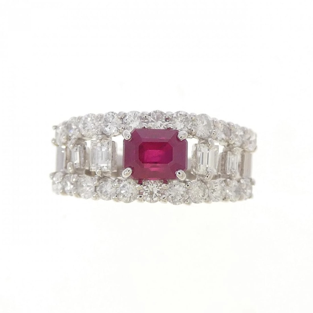 PT900 RUBY RING: PT900 Ruby Ring Brand: Unbranded Type/Style: Ruby Ring Material: Platinum900, Main Stone Ruby Color: Platinum Size: US6 3/4 Accessories: None Accessories Notice: When purchasing pre-owned