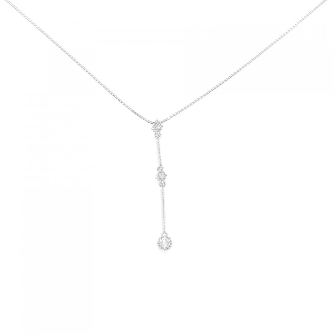 K18WG DIAMOND NECKLACE: K18WG Diamond Necklace Brand: Unbranded Type/Style: Diamond Necklace Material: K18 white gold, Main Stone Natural Color: white gold Size: length 45cm Pendant length approx. x width approx.: