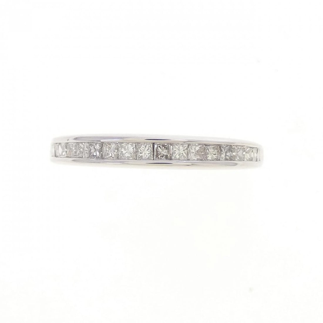 K18WG DIAMOND RING: K18WG Diamond Ring Brand: Unbranded Type/Style: Diamond Ring Material: K18 white gold, Main Stone Natural Color: white gold Size: US5 3/4 Accessories: None Accessories Notice: When purchasing