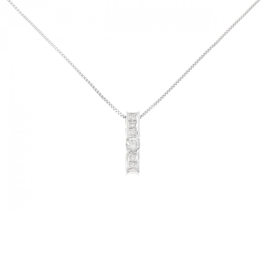 K18WG DIAMOND NECKLACE: K18WG Diamond Necklace Brand: Unbranded Type/Style: Diamond Necklace Material: K18 white gold, Main Stone Natural Color: white gold Size: length 40cm Pendant length approx. x width approx.: