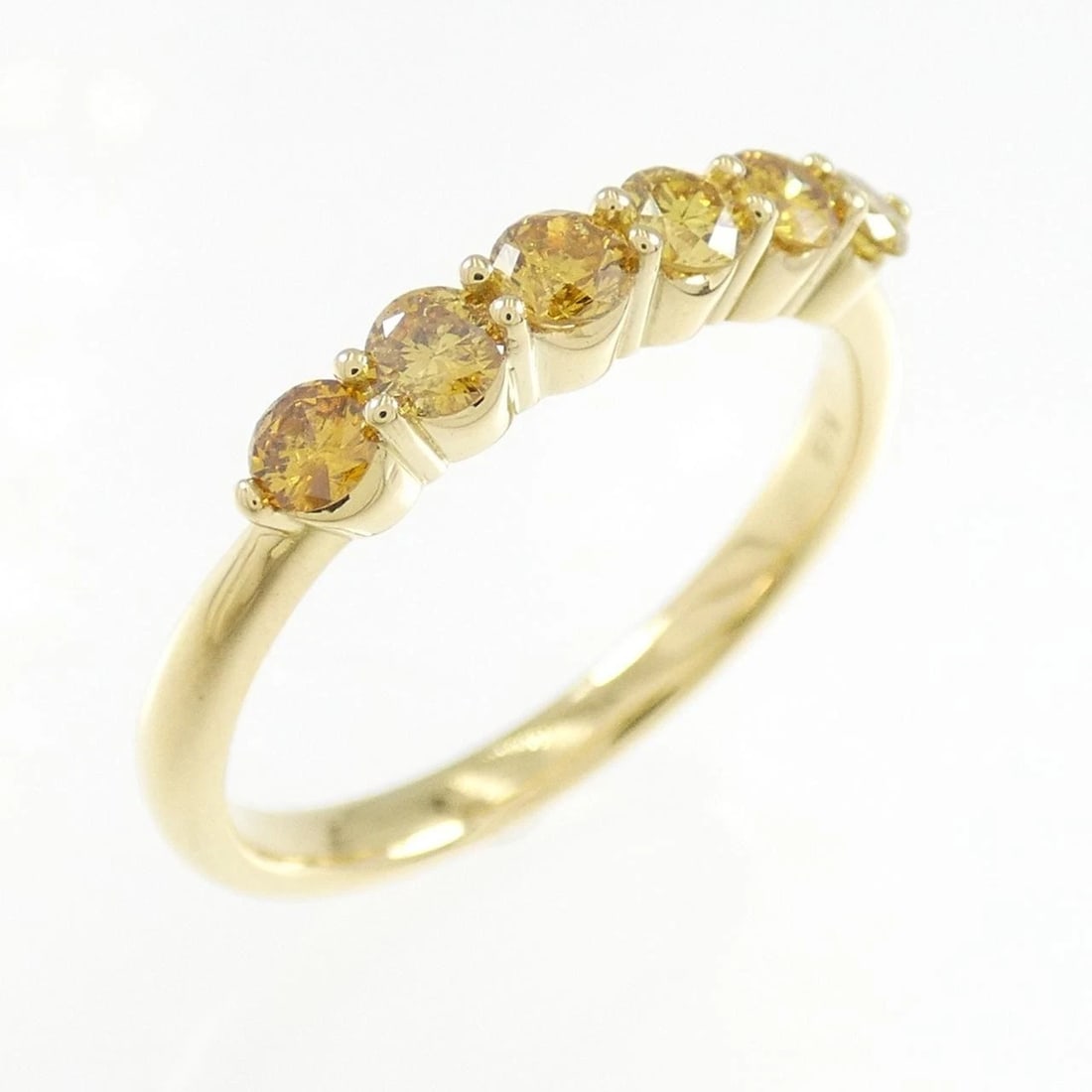 K18YG DIAMOND RING: K18YG Diamond Ring Brand: Unbranded Type/Style: Diamond Ring Material: K18 yellow gold, Main Stone Natural Color: yellow gold Size: US5 3/4 Accessories: None Accessories Notice: When purchasing