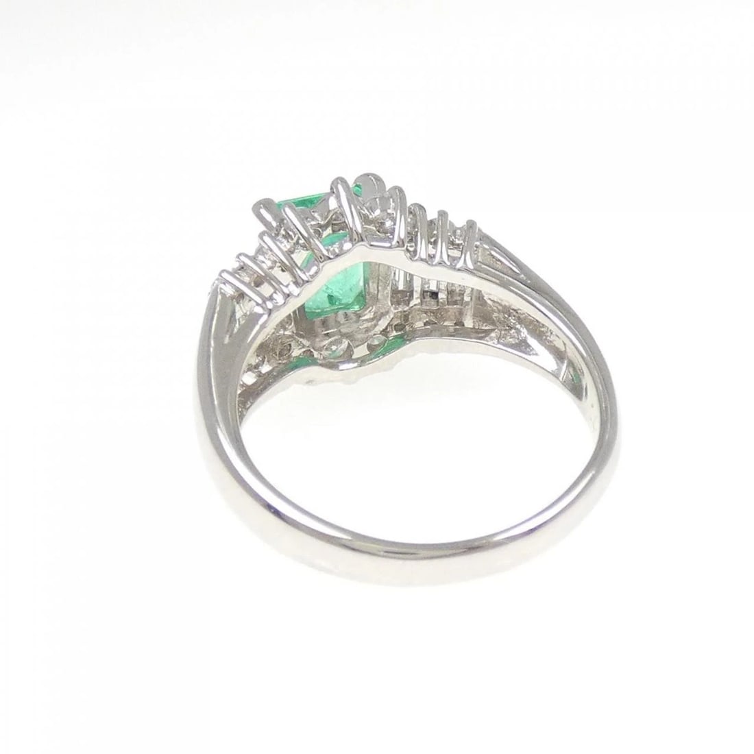 PT850 EMERALD RING - 3