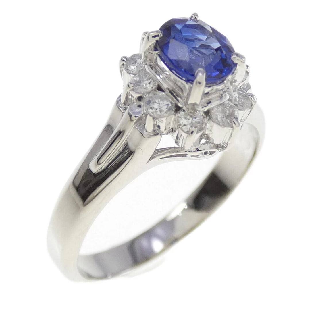 PT900 SAPPHIRE RING: PT900 Sapphire Ring Brand: Unbranded Type/Style: Sapphire Ring Material: Platinum900, Main Stone Sapphire Color: Platinum Size: US5.25 Accessories: None Accessories Notice: When purchasing pre-owned
