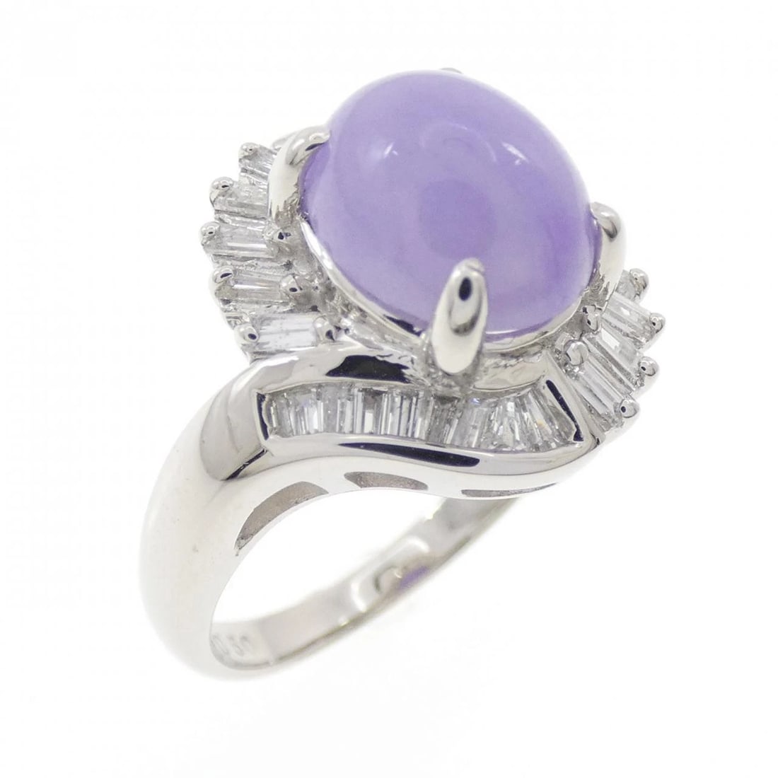 PT900 LAVENDER JADEITE RING: PT900 Lavender Jadeite Ring Brand: Unbranded Type/Style: Lavender Jade Ring Material: Platinum900, Color: Platinum Size: US7 Accessories: None Accessories Notice: When purchasing pre-owned goods,