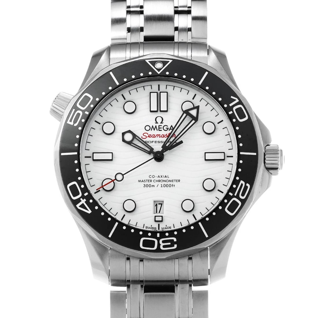 OMEGA SEAMASTER DIVER CO-AXIAL MASTER CHRONOMETER WATCH: OMEGA Seamaster Diver Co-axial Master Chronometer Watch Brand: OMEGA Type/Style: Wristwatch Material: Band Material Stainless steel, Case Material Stainless steel Color: Dial Color white Size: Case Si