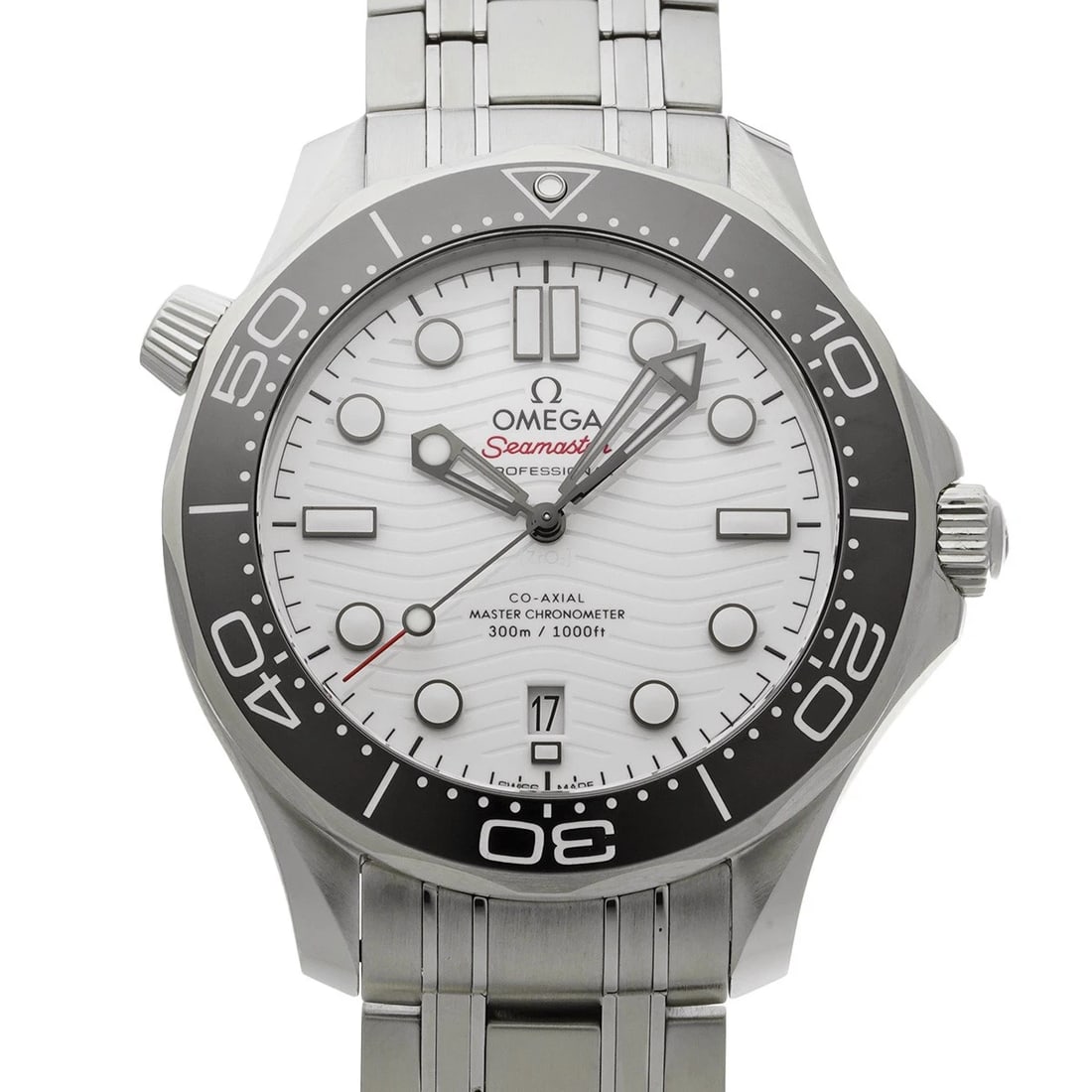 OMEGA SEAMASTER DIVER CO-AXIAL MASTER CHRONOMETER WATCH: OMEGA Seamaster Diver Co-axial Master Chronometer Watch Brand: OMEGA Type/Style: Wristwatch Material: Band Material Stainless steel, Case Material Stainless steel Color: Dial Color white Size: Case