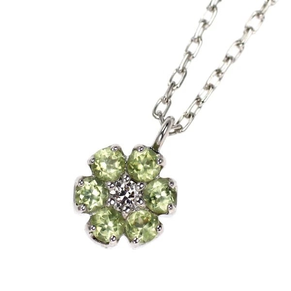 PONTE VECCHIO K18WG PERIDOT DIAMOND PENDANT NECKLACE: Ponte Vecchio K18WG Peridot Diamond Pendant Necklace Brand: Pontevecchio Type/Style: pendant necklace Material: K18WG, Main Stone Natural Color: WG Size: Chain Length 40cm Accessories: None