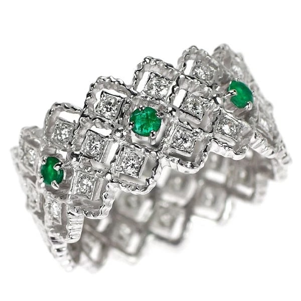 PT900 EMERALD DIAMOND RING: Pt900 emerald diamond ring Brand: None Type/Style: Ring Material: Pt900, Main Stone Emerald Color: None Size: 7.25 US Accessories: None Accessories Notice: When purchasing pre-owned goods, please